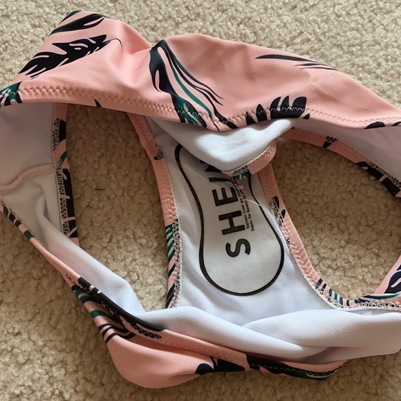 high cut bikini bottom - Picture 3 of 4